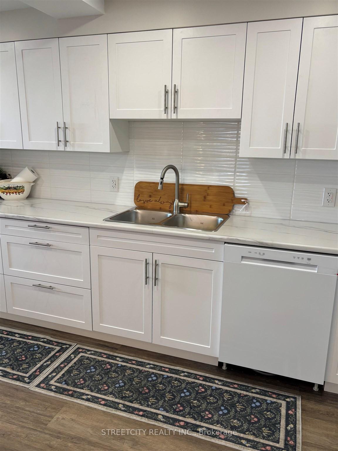 Photo 10 of 30 Bendell Street, Thunder Bay, Court / Cumberland — HOMEH