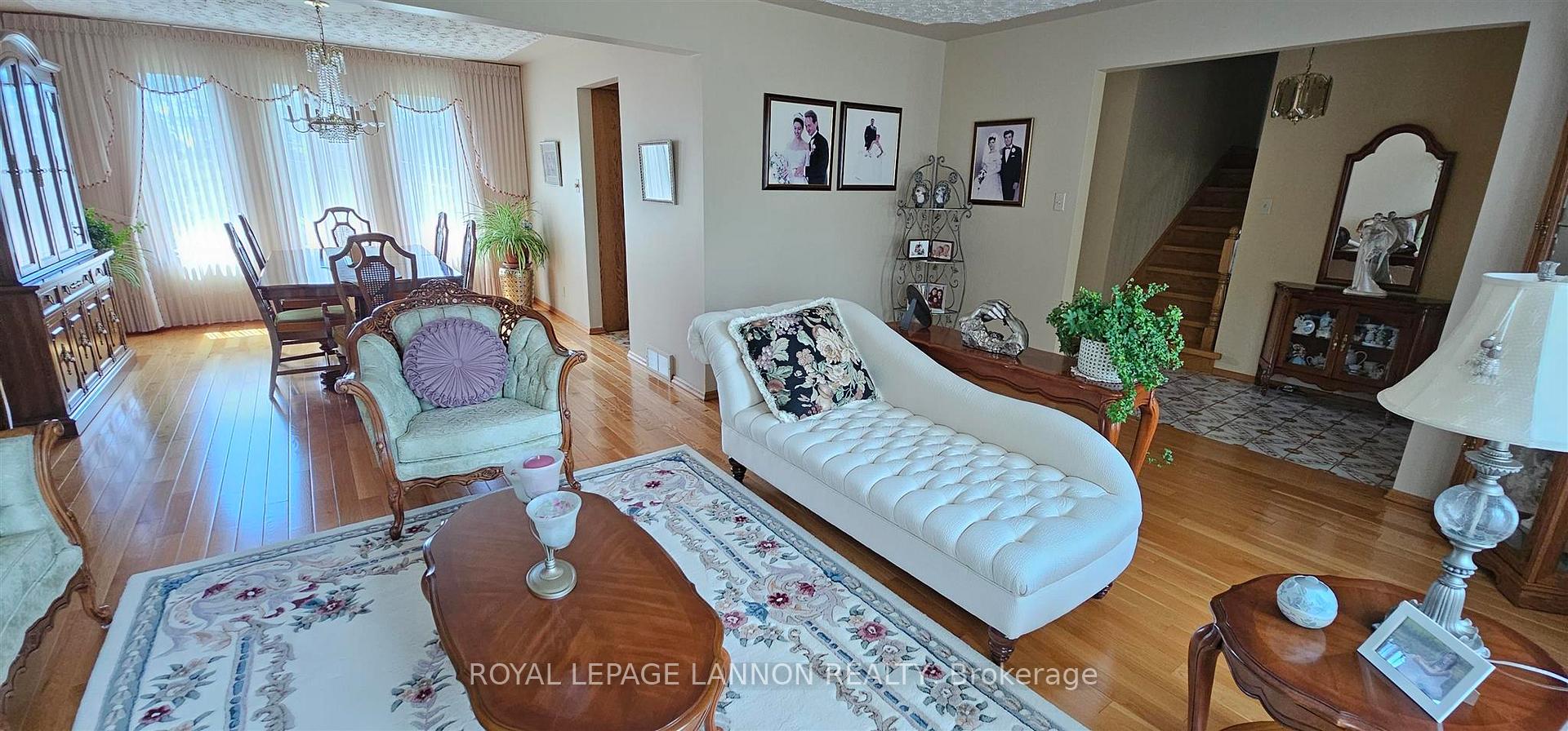 Photo 5 of 211 Masters Street, Thunder Bay, John Street North — HOMEH