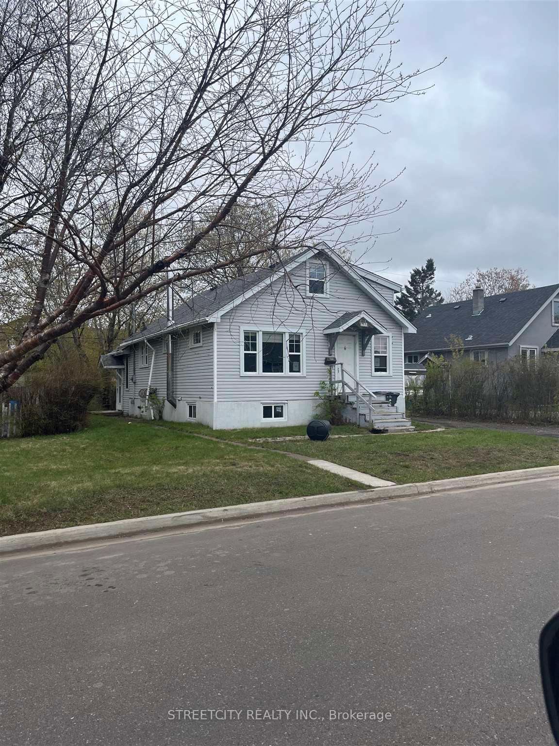 Photo 2 of 435 McKellar Street N, Thunder Bay, McKeller Park — HOMEH
