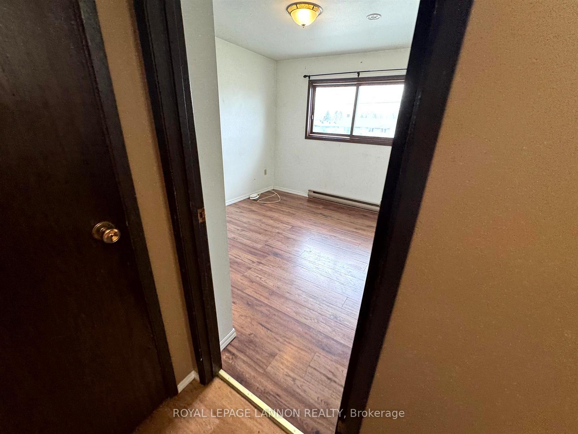 Photo 28 of 946 John Street, Thunder Bay, Forest Park — HOMEH