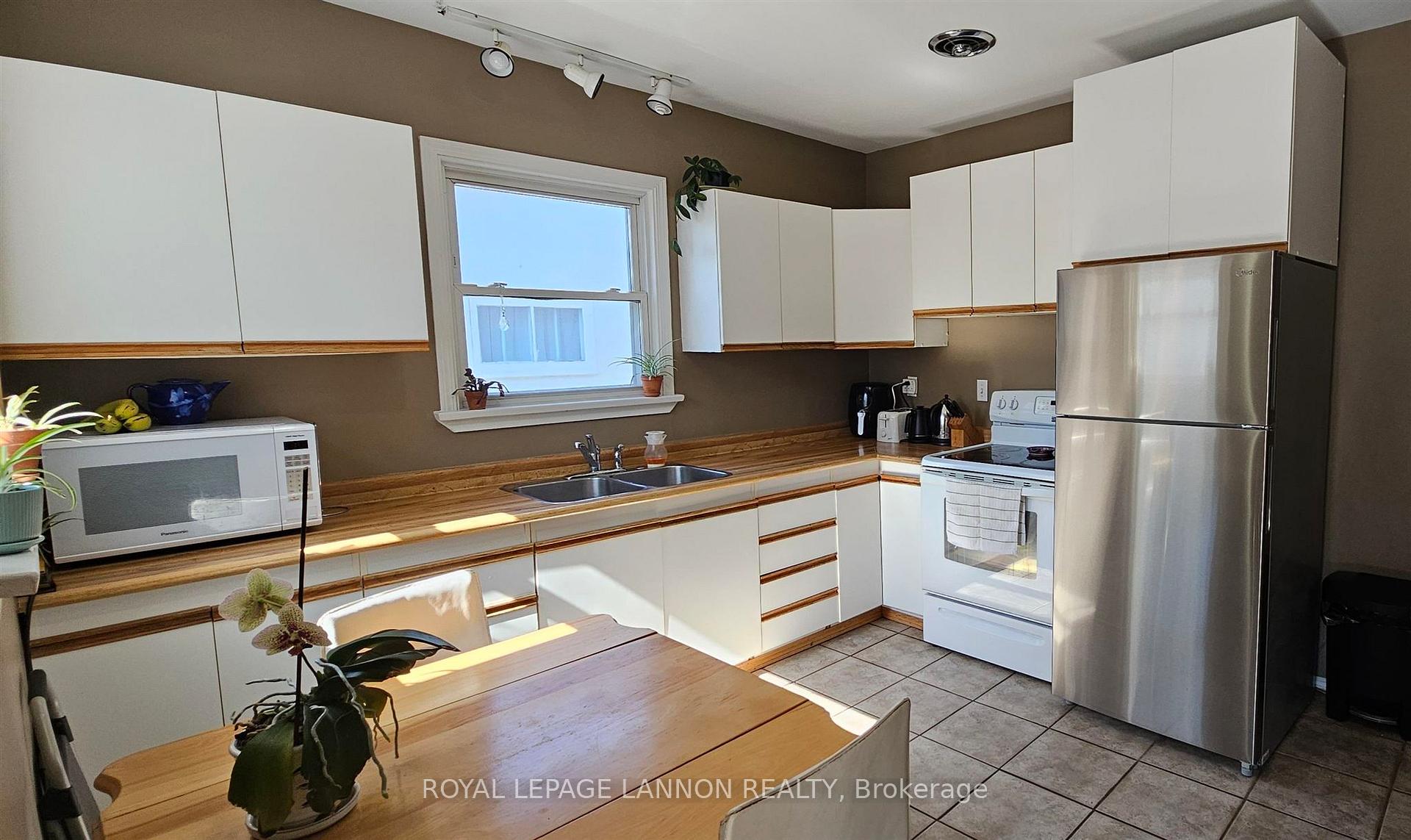 Photo 7 of 13 Hodge Street, Thunder Bay, West End — HOMEH