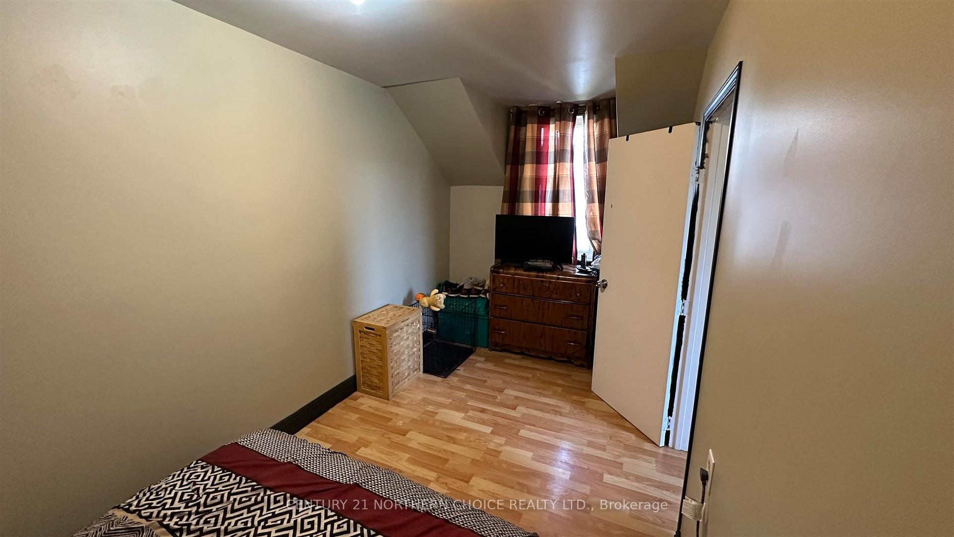 Photo 35 of 21 Scramble Avenue, Kenora, Ride Out — HOMEH