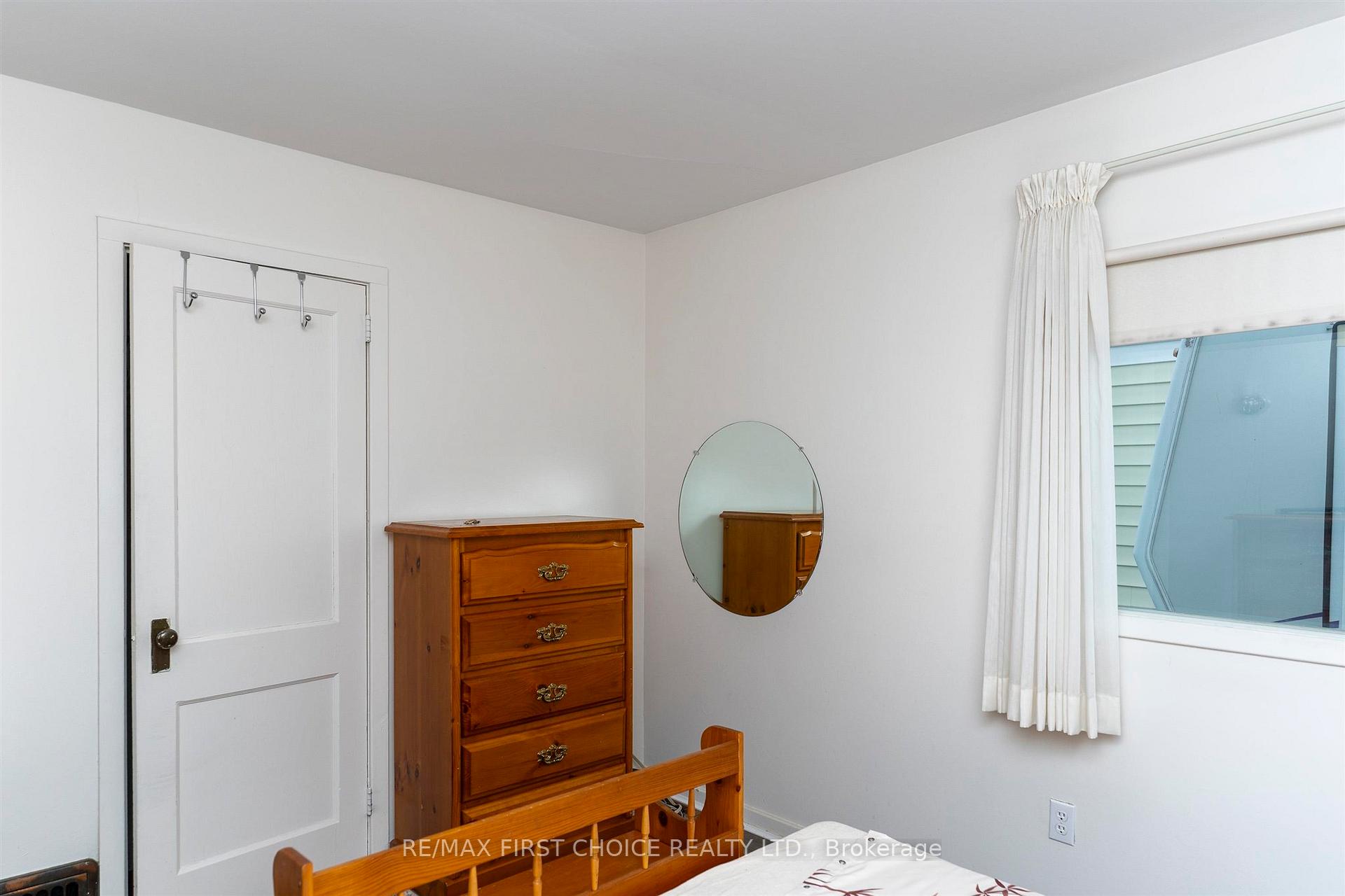 Photo 17 of 355 Francis Street E, Thunder Bay, Westfort — HOMEH