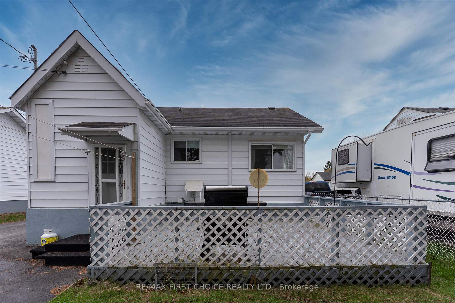 Photo 18 of 355 Francis Street E, Thunder Bay, Westfort — HOMEH
