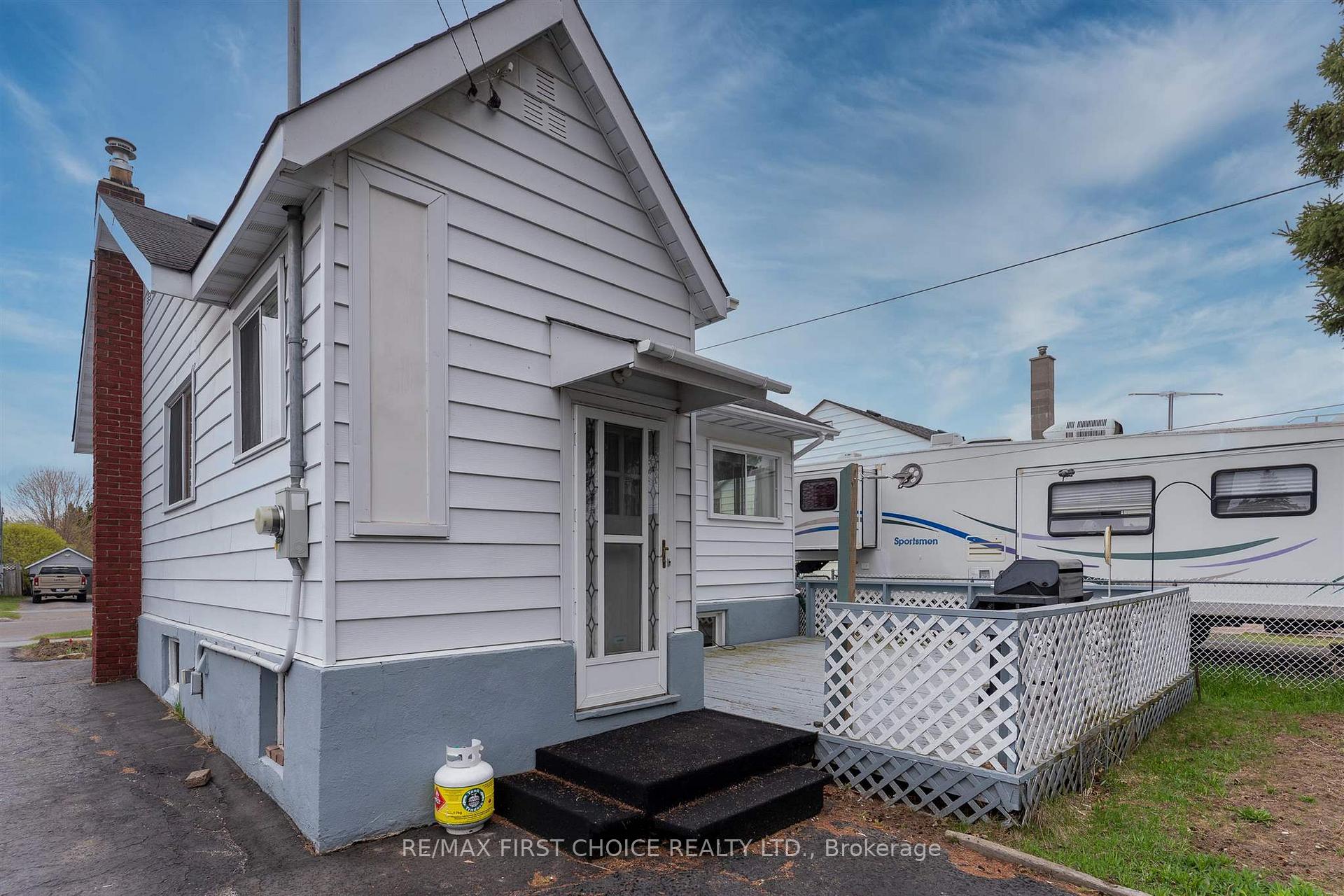 Photo 34 of 355 Francis Street E, Thunder Bay, Westfort — HOMEH