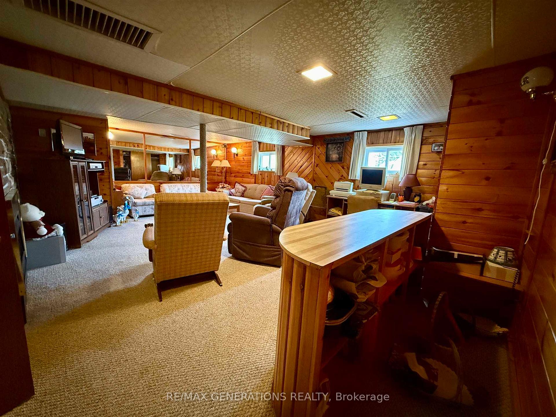 Photo 15 of 2344 Broadway Avenue, Thunder Bay, Rosslyn Road — HOMEH
