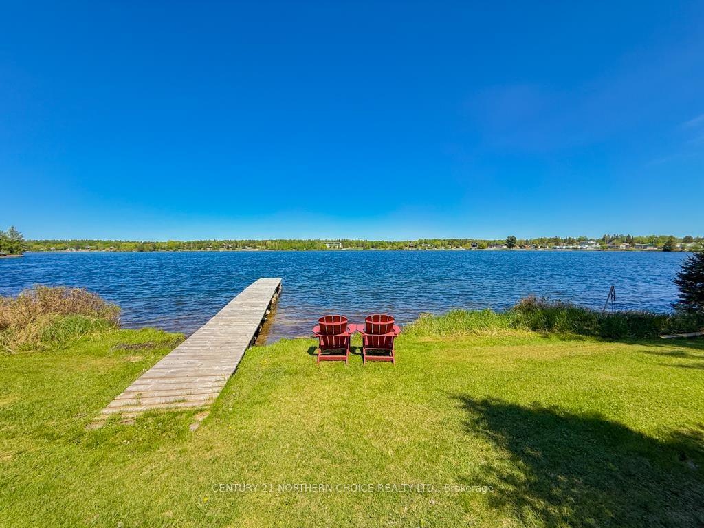 Photo 37 of 20 Birchwood Crescent, Kenora, Pinecrest — HOMEH