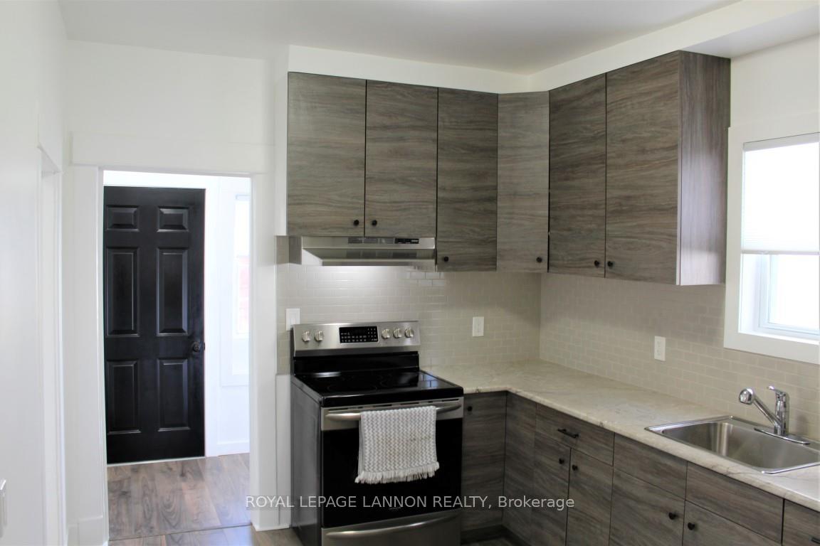 Photo 6 of 605 Prince Arthur Boulevard, Thunder Bay, East End — HOMEH
