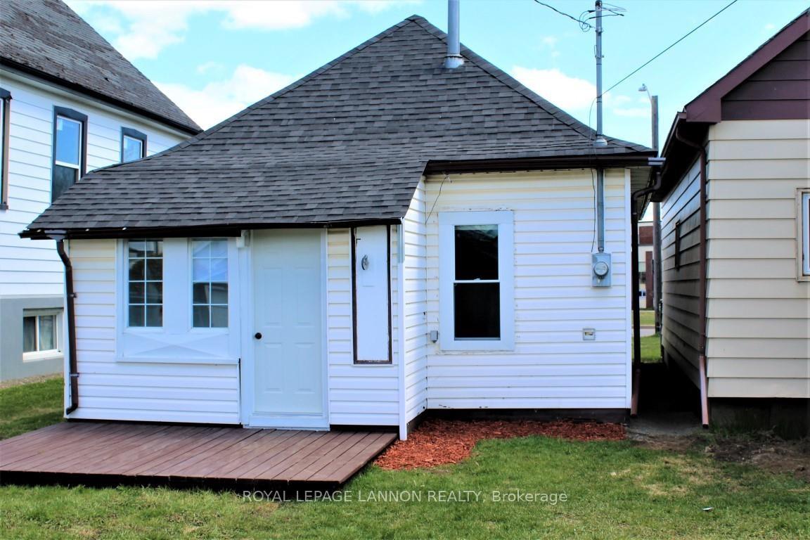 Photo 18 of 605 Prince Arthur Boulevard, Thunder Bay, East End — HOMEH