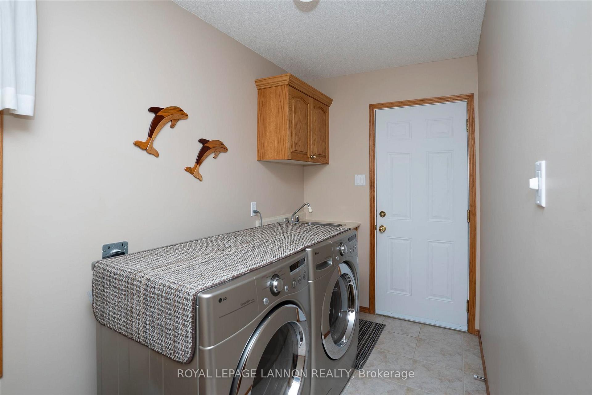 Photo 12 of 120 Wolverine Crescent, Thunder Bay, Parkdale — HOMEH