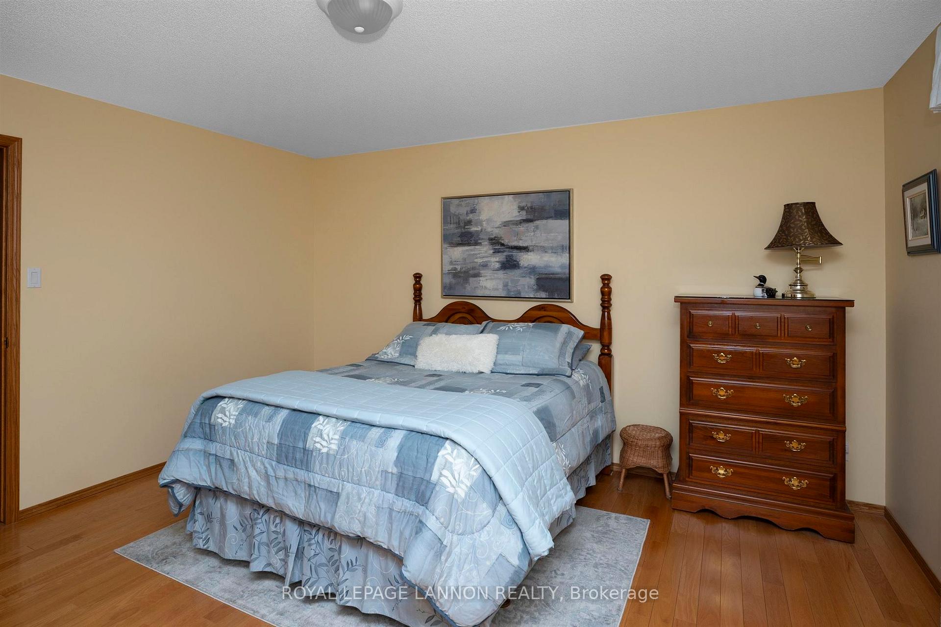 Photo 25 of 120 Wolverine Crescent, Thunder Bay, Parkdale — HOMEH