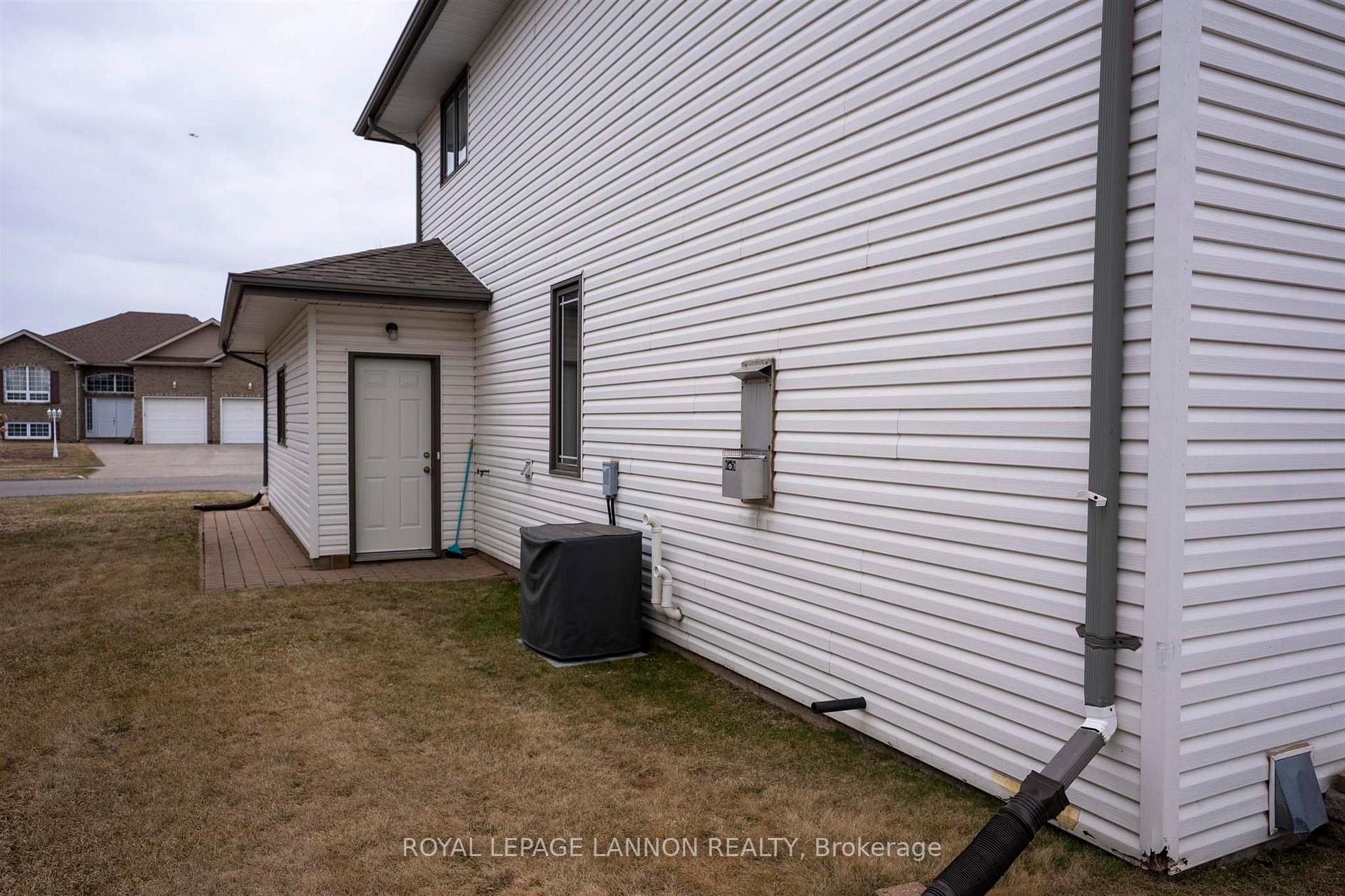 Photo 34 of 120 Wolverine Crescent, Thunder Bay, Parkdale — HOMEH