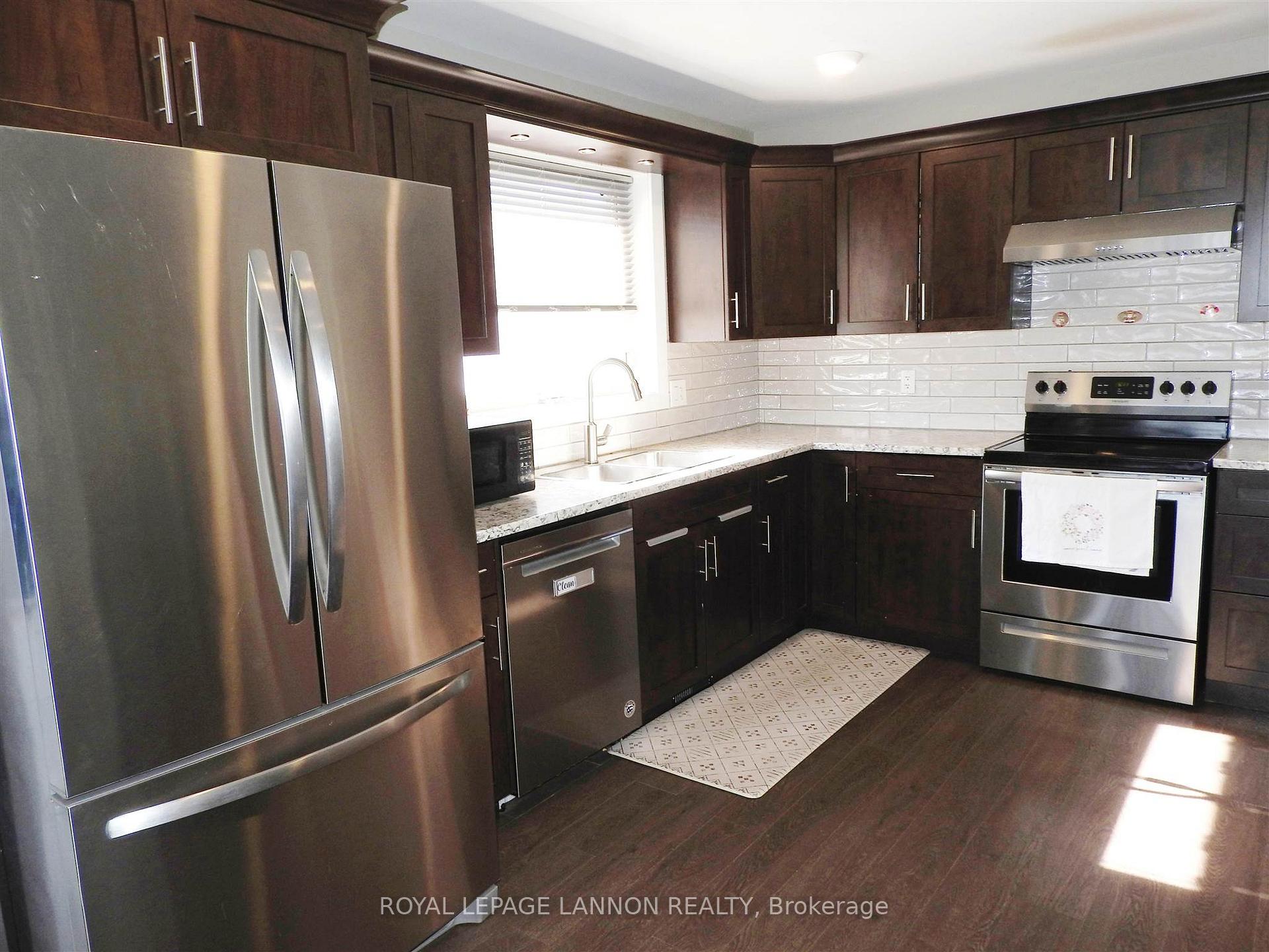 Photo 6 of 901 Stapleton Street, Thunder Bay, Westfort — HOMEH