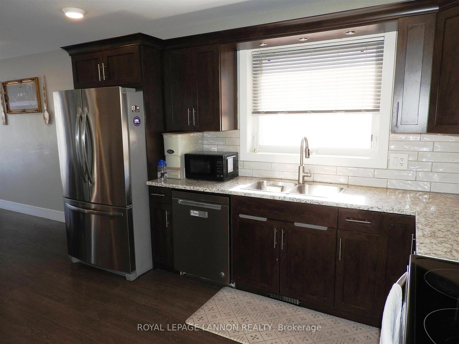 Photo 8 of 901 Stapleton Street, Thunder Bay, Westfort — HOMEH