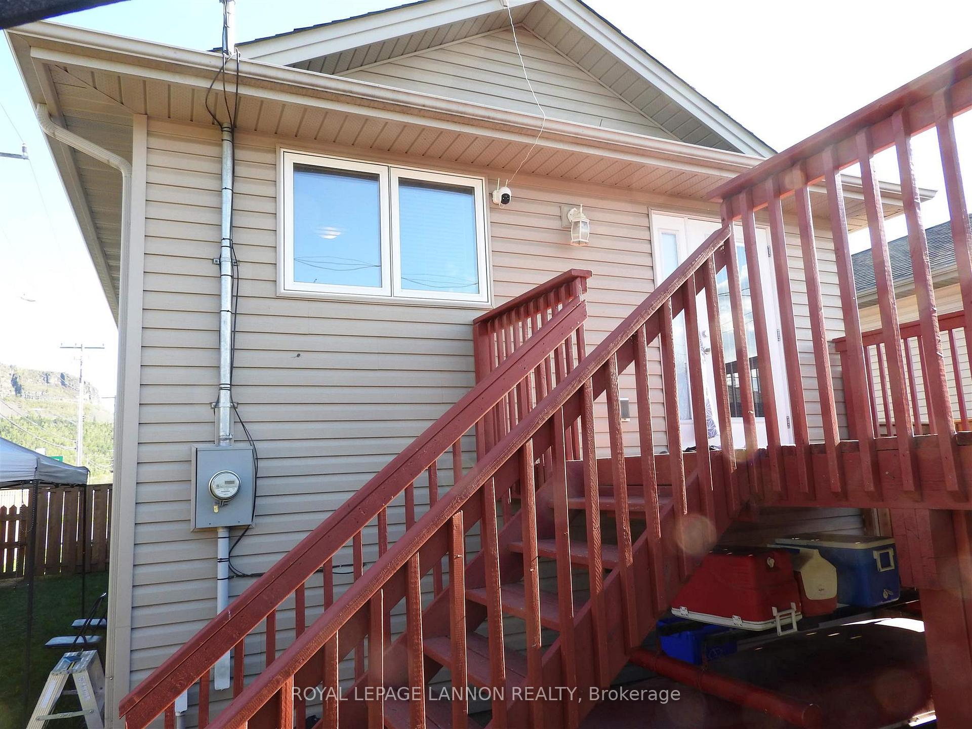 Photo 25 of 901 Stapleton Street, Thunder Bay, Westfort — HOMEH