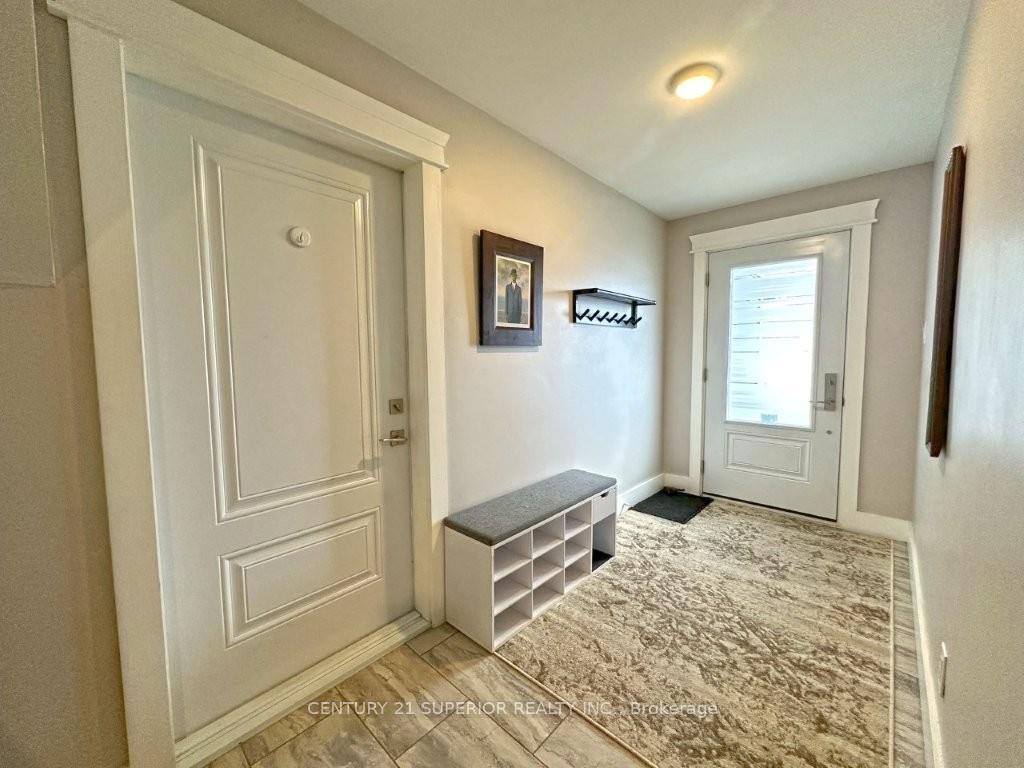 Photo 4 of Unit 101, 443 Van Norman Street, Thunder Bay, College Heights — HOMEH
