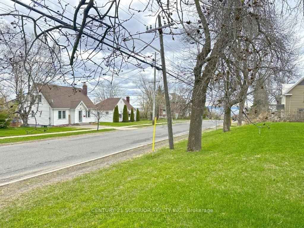 Photo 50 of Unit 101, 443 Van Norman Street, Thunder Bay, College Heights — HOMEH