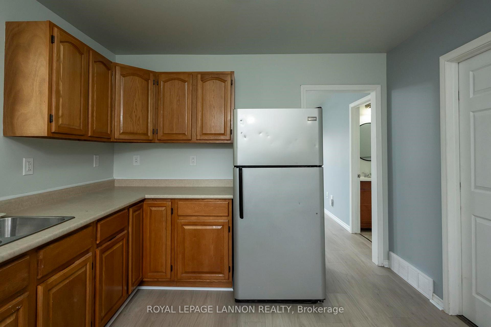 Photo 8 of 717 Northern Avenue, Thunder Bay, McKeller Park — HOMEH