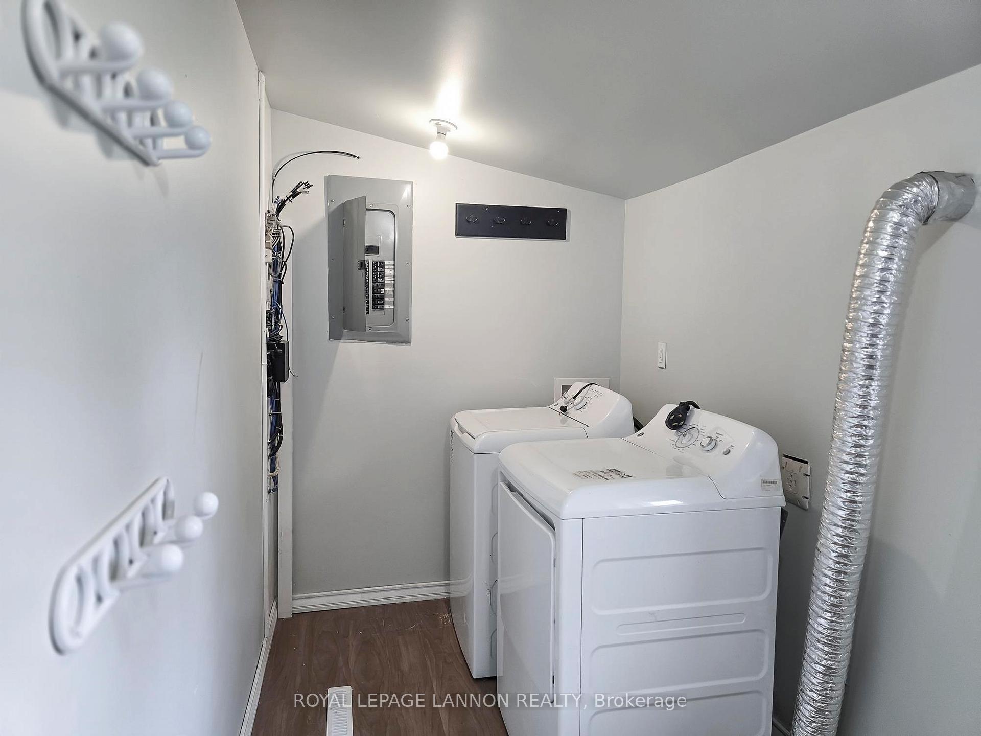 Photo 16 of 717 Northern Avenue, Thunder Bay, McKeller Park — HOMEH