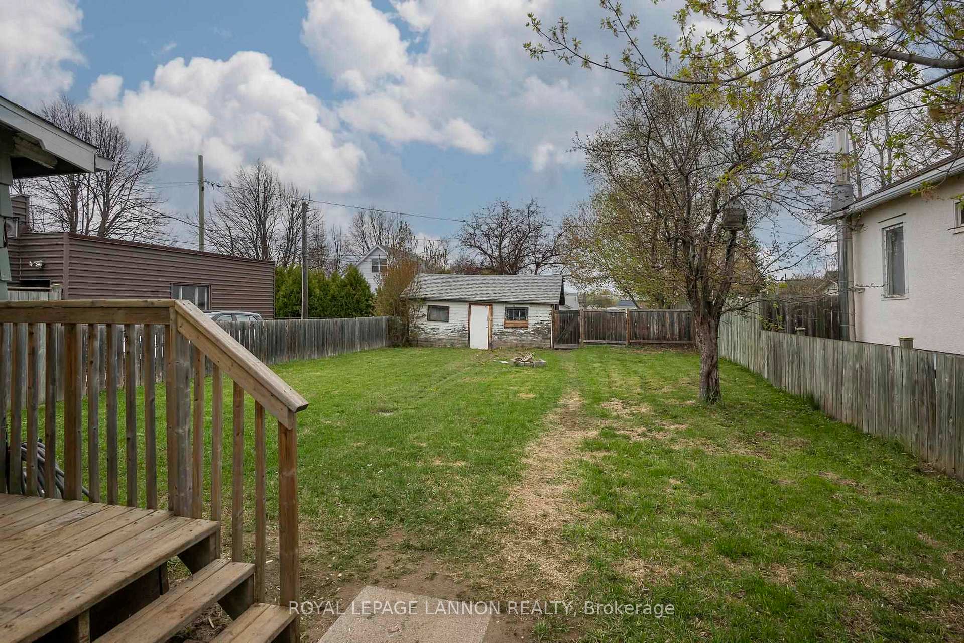Photo 17 of 717 Northern Avenue, Thunder Bay, McKeller Park — HOMEH