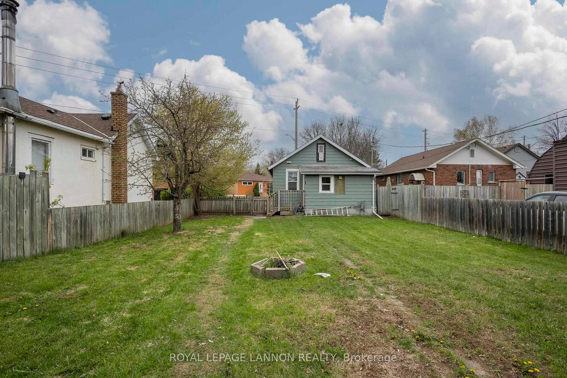 Photo 19 of 717 Northern Avenue, Thunder Bay, McKeller Park — HOMEH