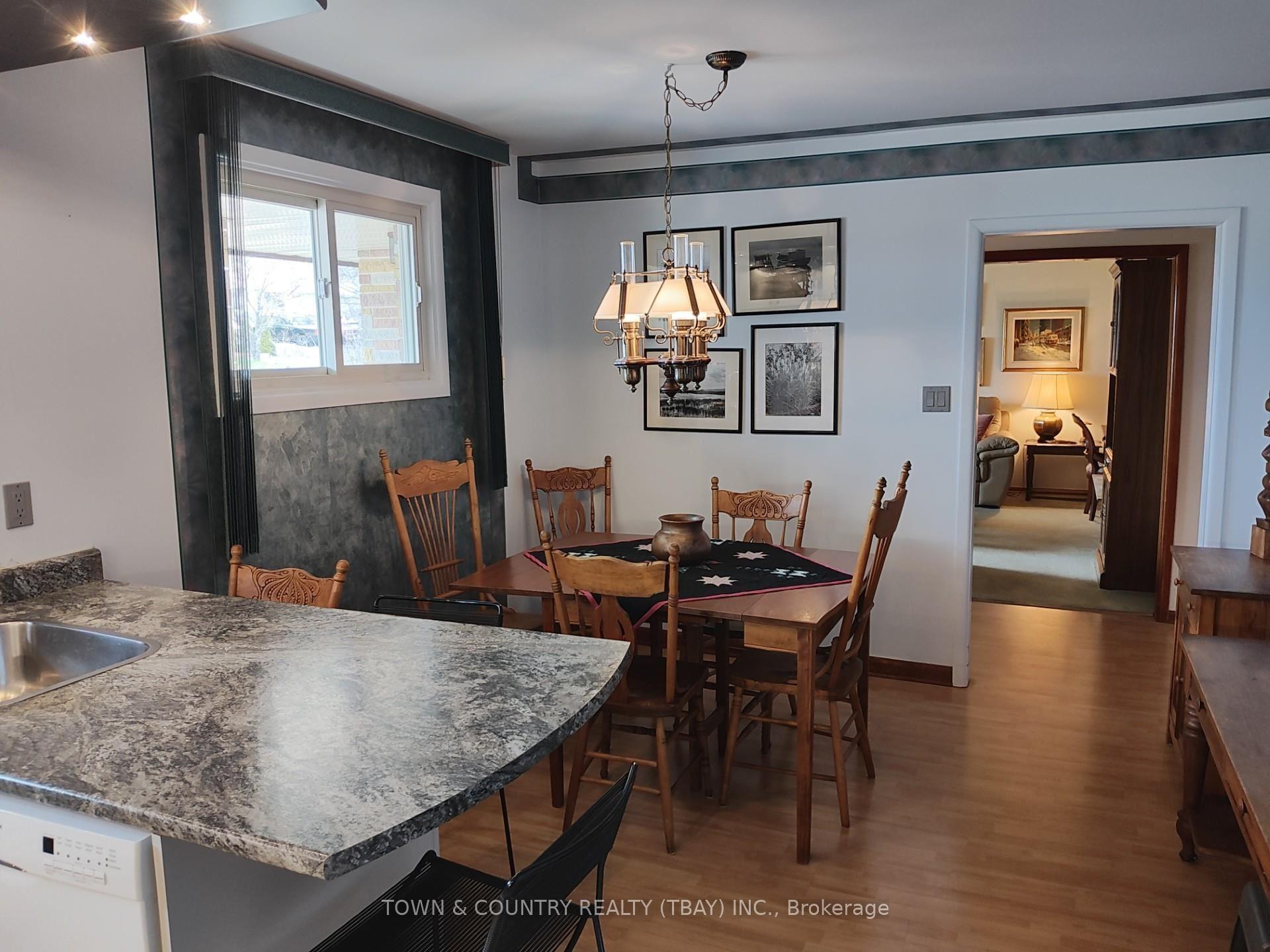 Photo 4 of 79 Ray Blvd, Thunder Bay, Mariday Heights — HOMEH