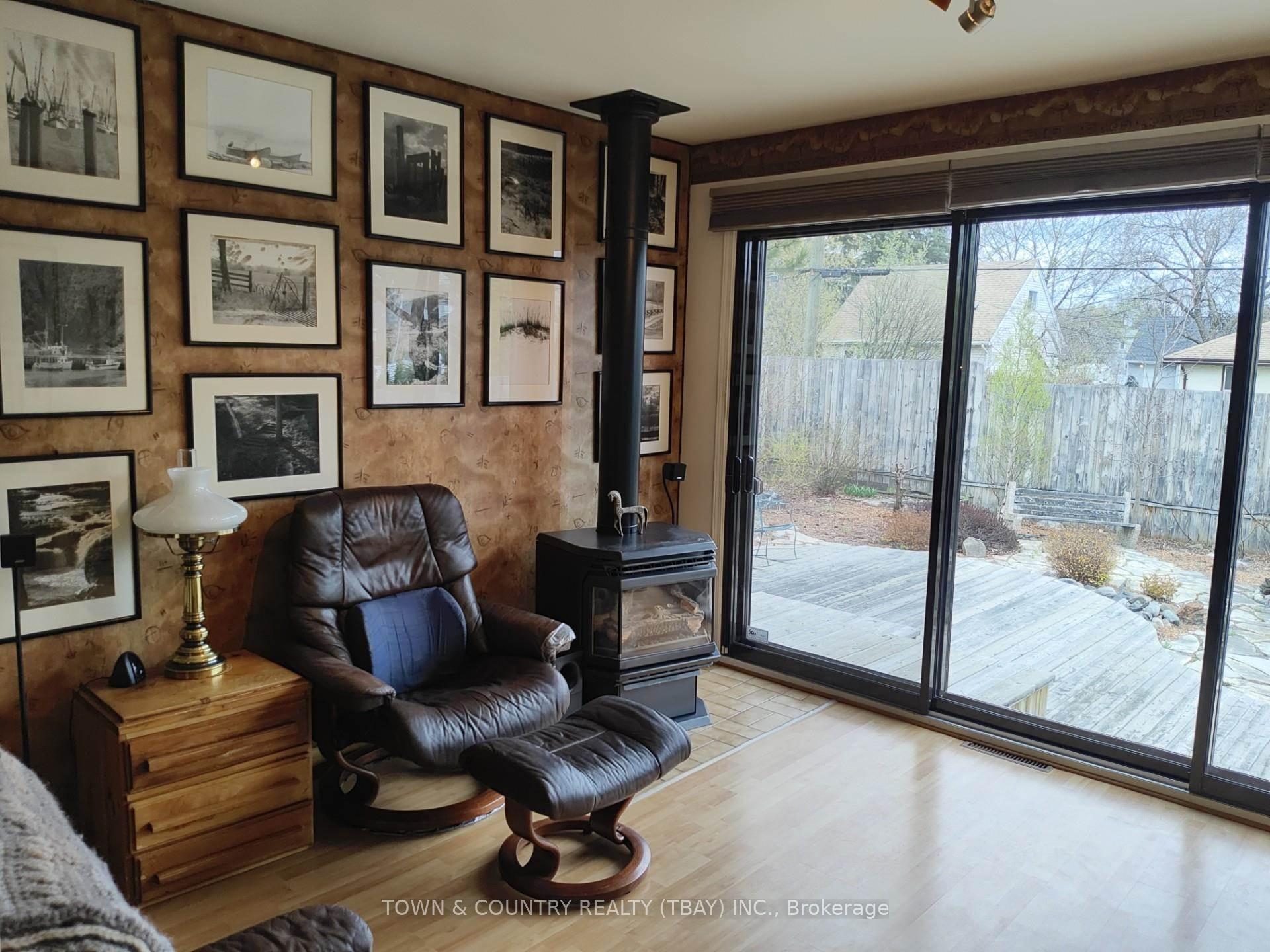 Photo 5 of 79 Ray Blvd, Thunder Bay, Mariday Heights — HOMEH