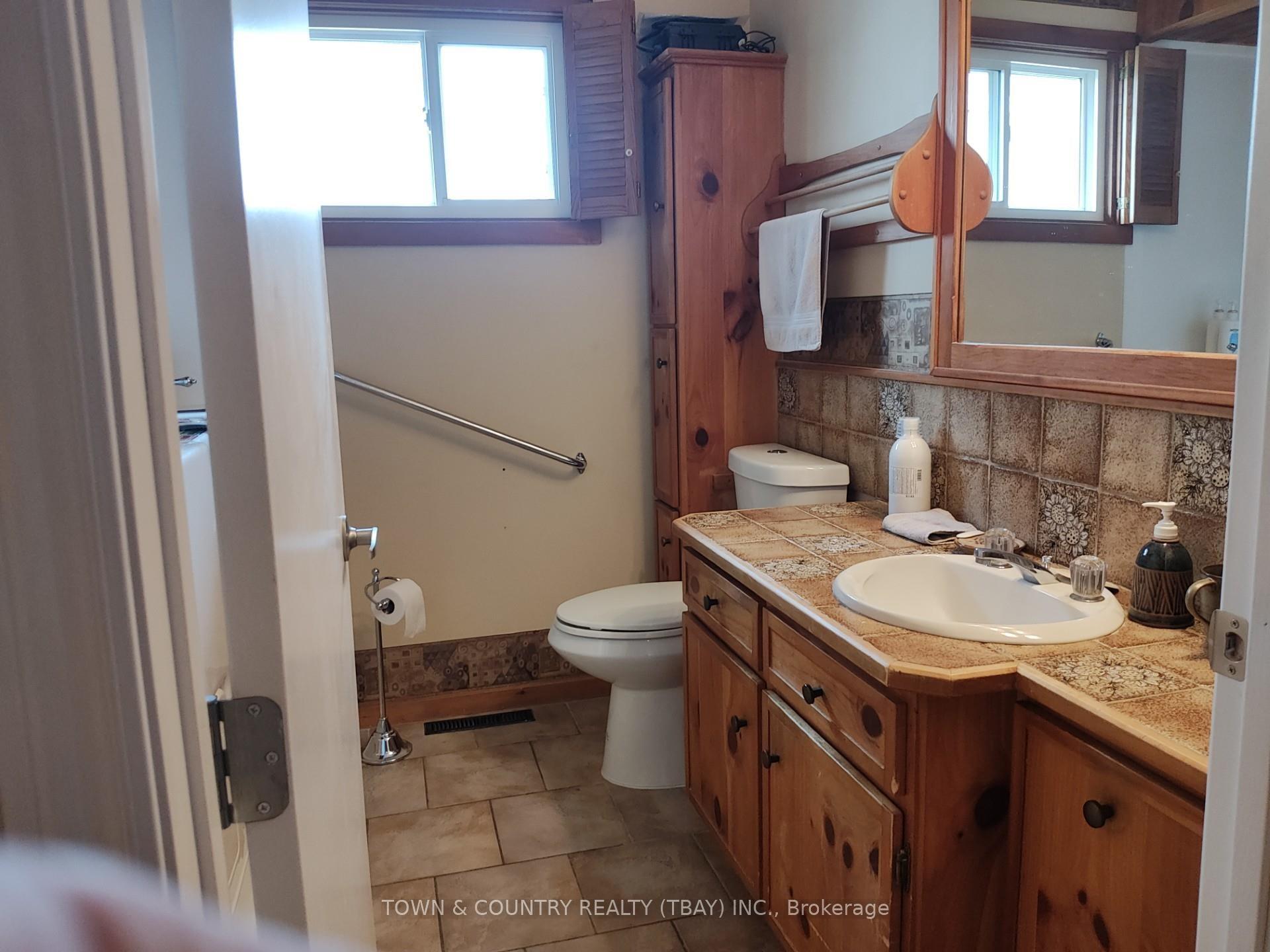 Photo 12 of 79 Ray Blvd, Thunder Bay, Mariday Heights — HOMEH