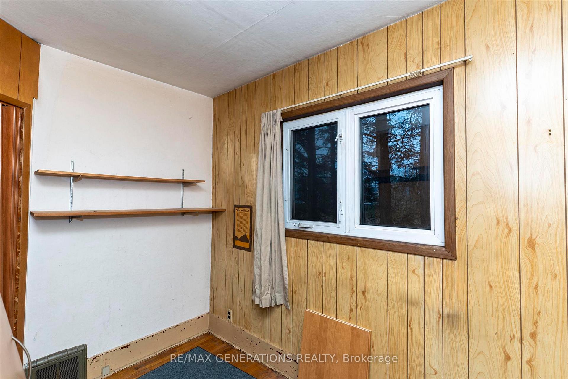 Photo 17 of 903 Centre Avenue, Thunder Bay, Westfort — HOMEH