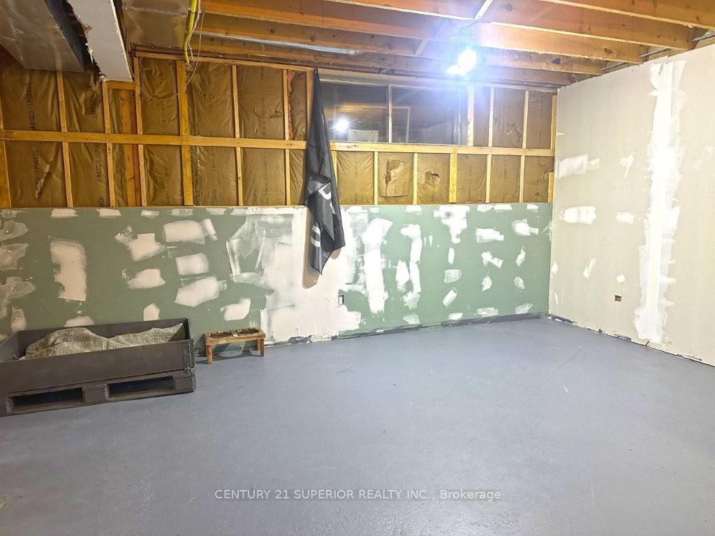 Photo 21 of 101 Shipley Street, Thunder Bay, Shuniah — HOMEH