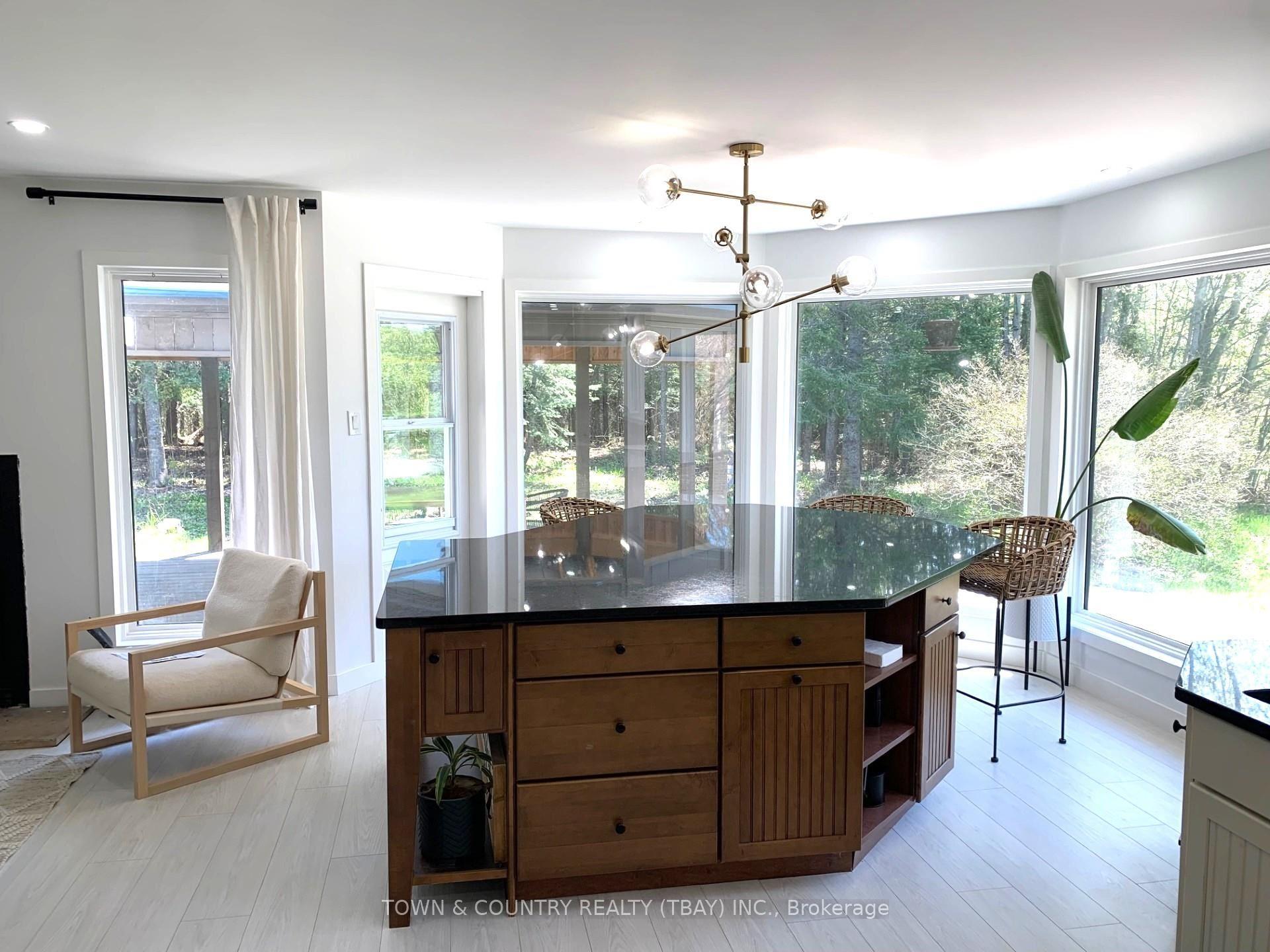 Photo 10 of 2152 Southcliff Place, Thunder Bay, Riverdale Road — HOMEH