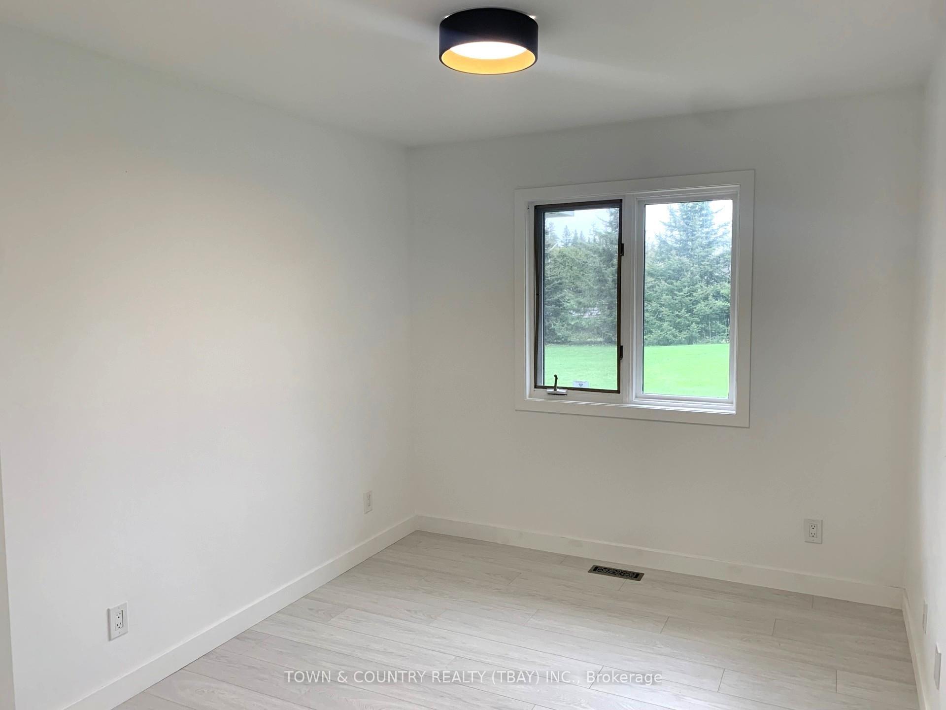 Photo 15 of 2152 Southcliff Place, Thunder Bay, Riverdale Road — HOMEH