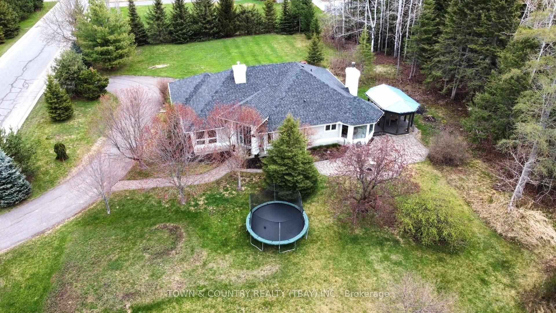 Photo 21 of 2152 Southcliff Place, Thunder Bay, Riverdale Road — HOMEH