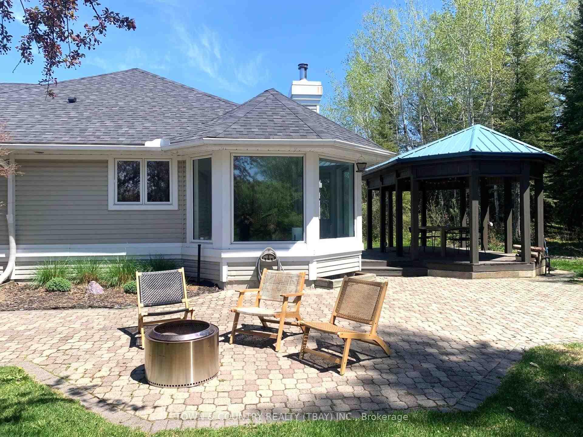 Photo 24 of 2152 Southcliff Place, Thunder Bay, Riverdale Road — HOMEH