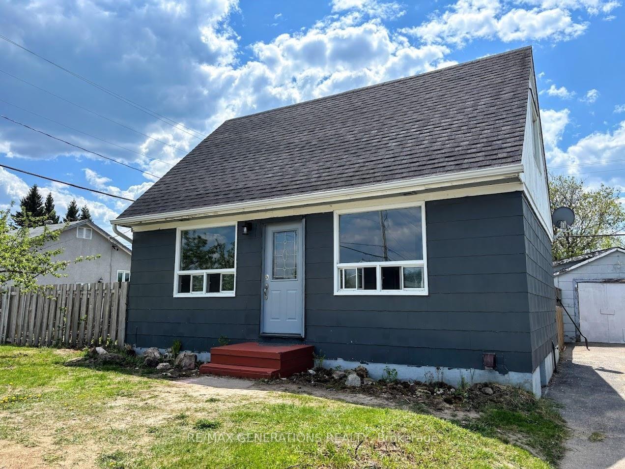 Photo 1 of 16 Ohsweken Road, Manitouwadge — HOMEH