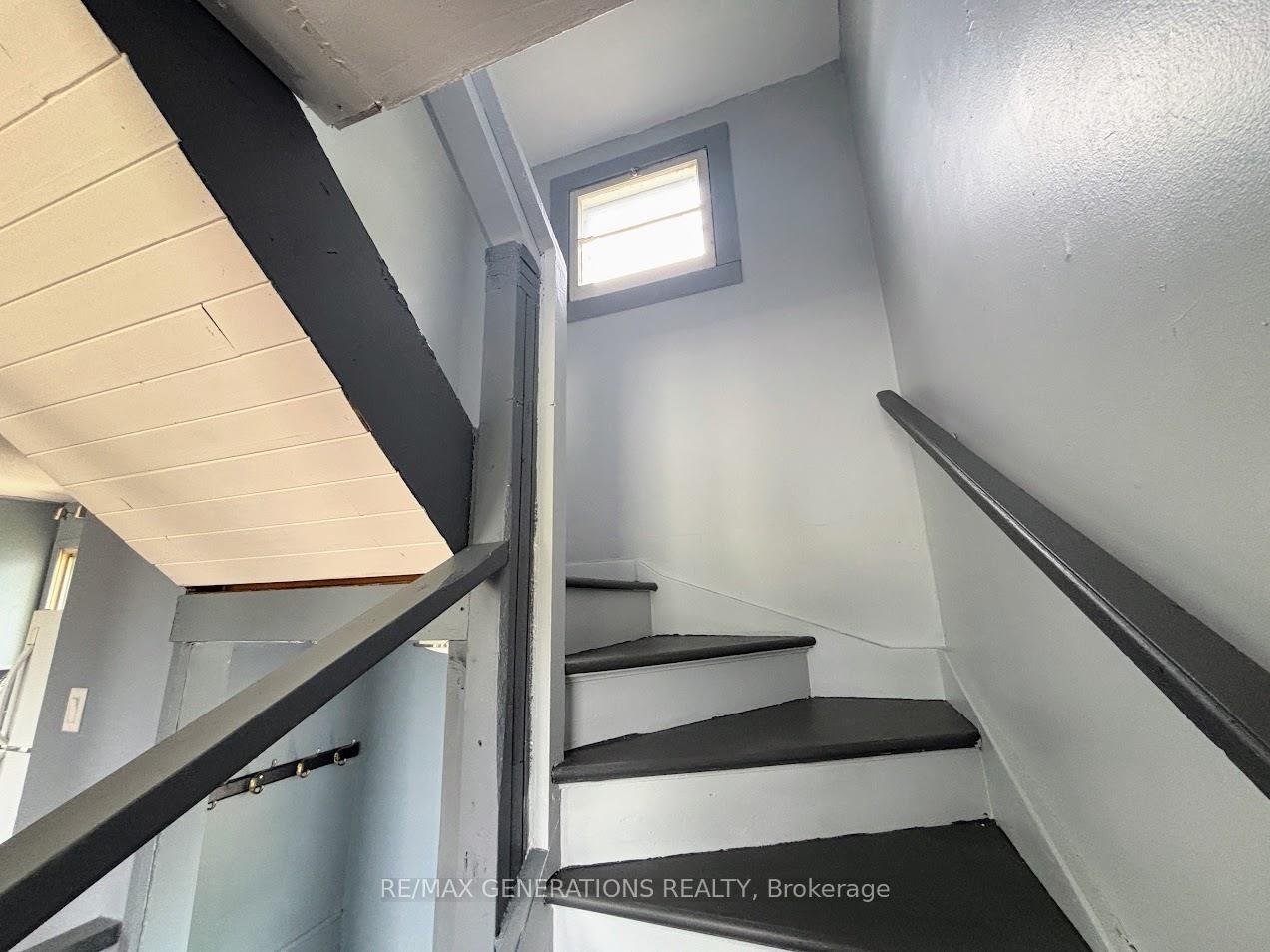 Photo 11 of 16 Ohsweken Road, Manitouwadge — HOMEH