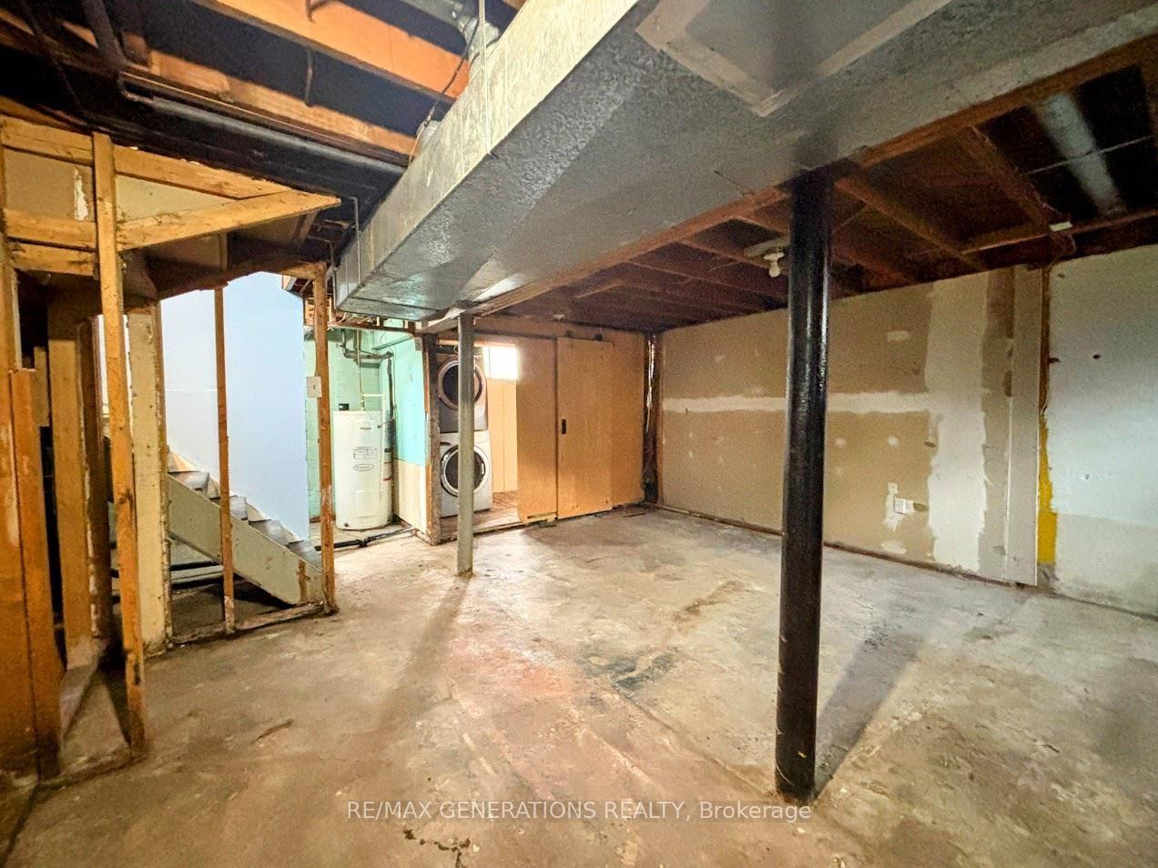 Photo 21 of 16 Ohsweken Road, Manitouwadge — HOMEH
