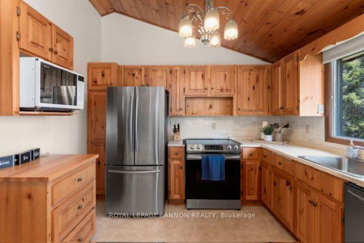 Photo 10 of 2759 Birch Beach Road, Shuniah — HOMEH