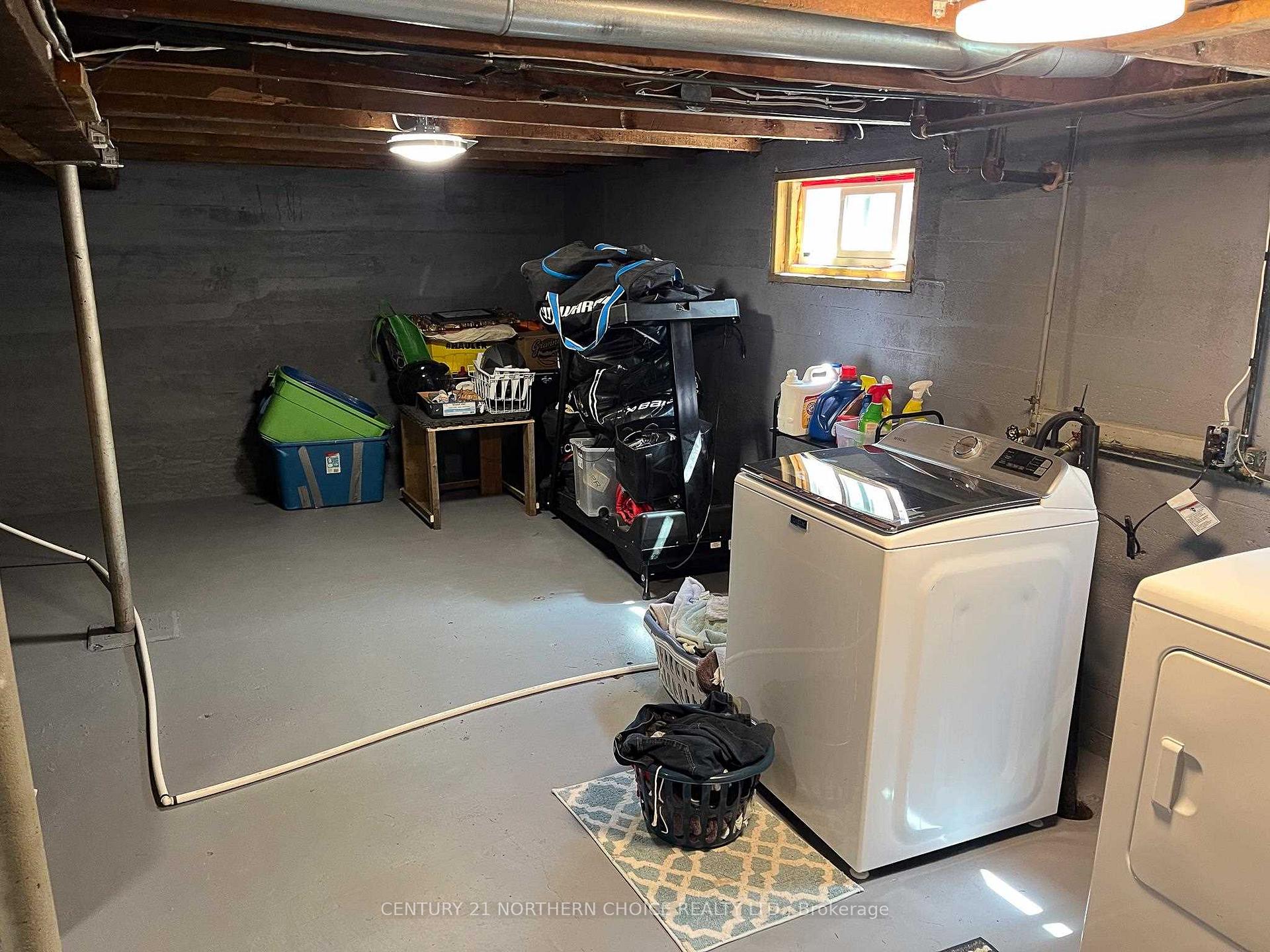 Photo 15 of 612 Sixth Avenue S, Kenora, Lakeside — HOMEH
