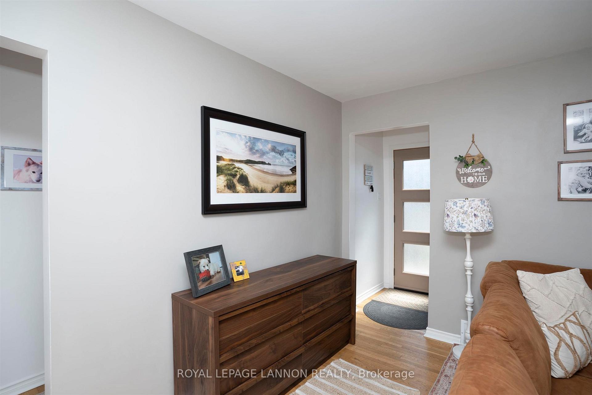 Photo 3 of 168 Hill Street S, Thunder Bay, Court / Cumberland — HOMEH