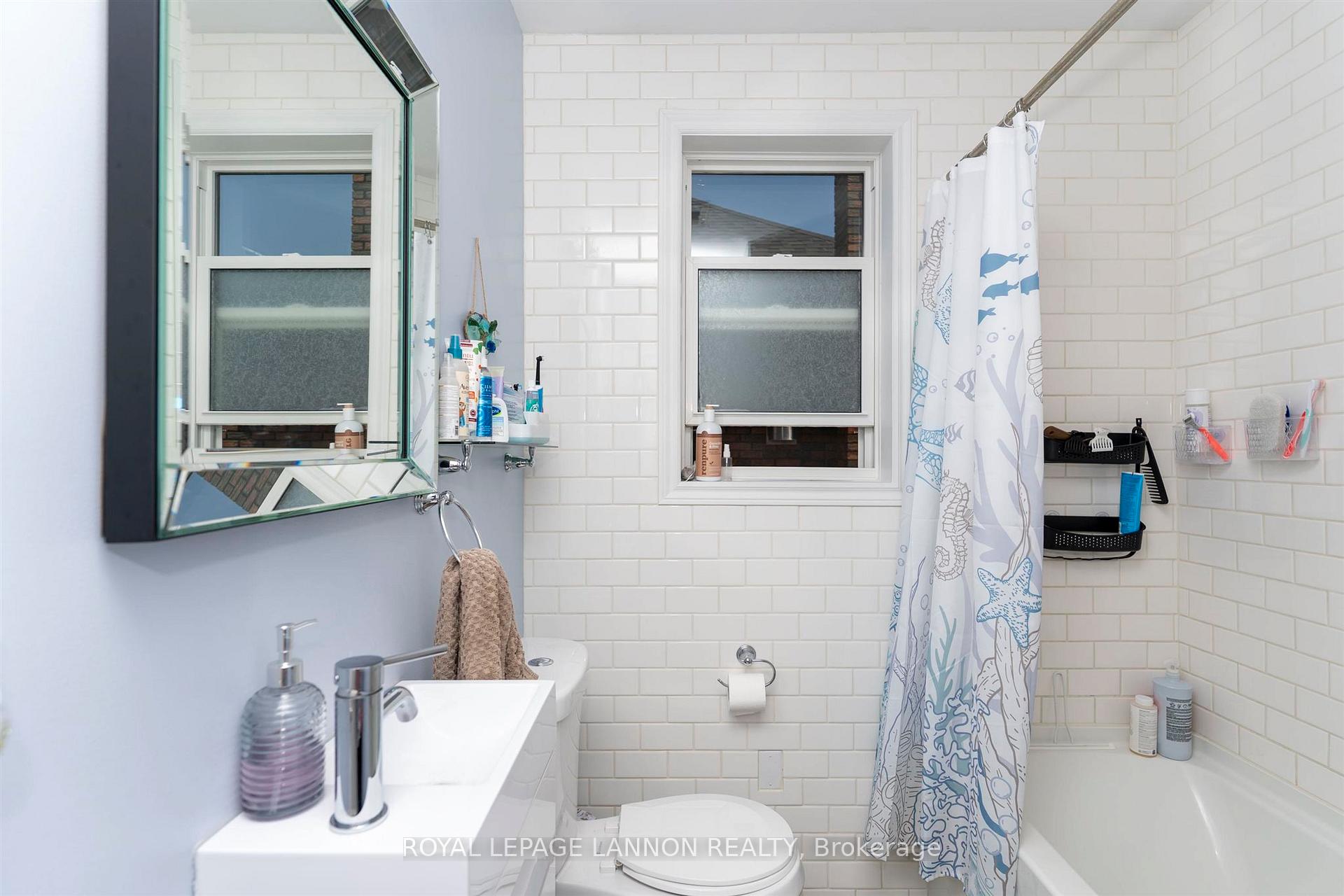 Photo 21 of 168 Hill Street S, Thunder Bay, Court / Cumberland — HOMEH