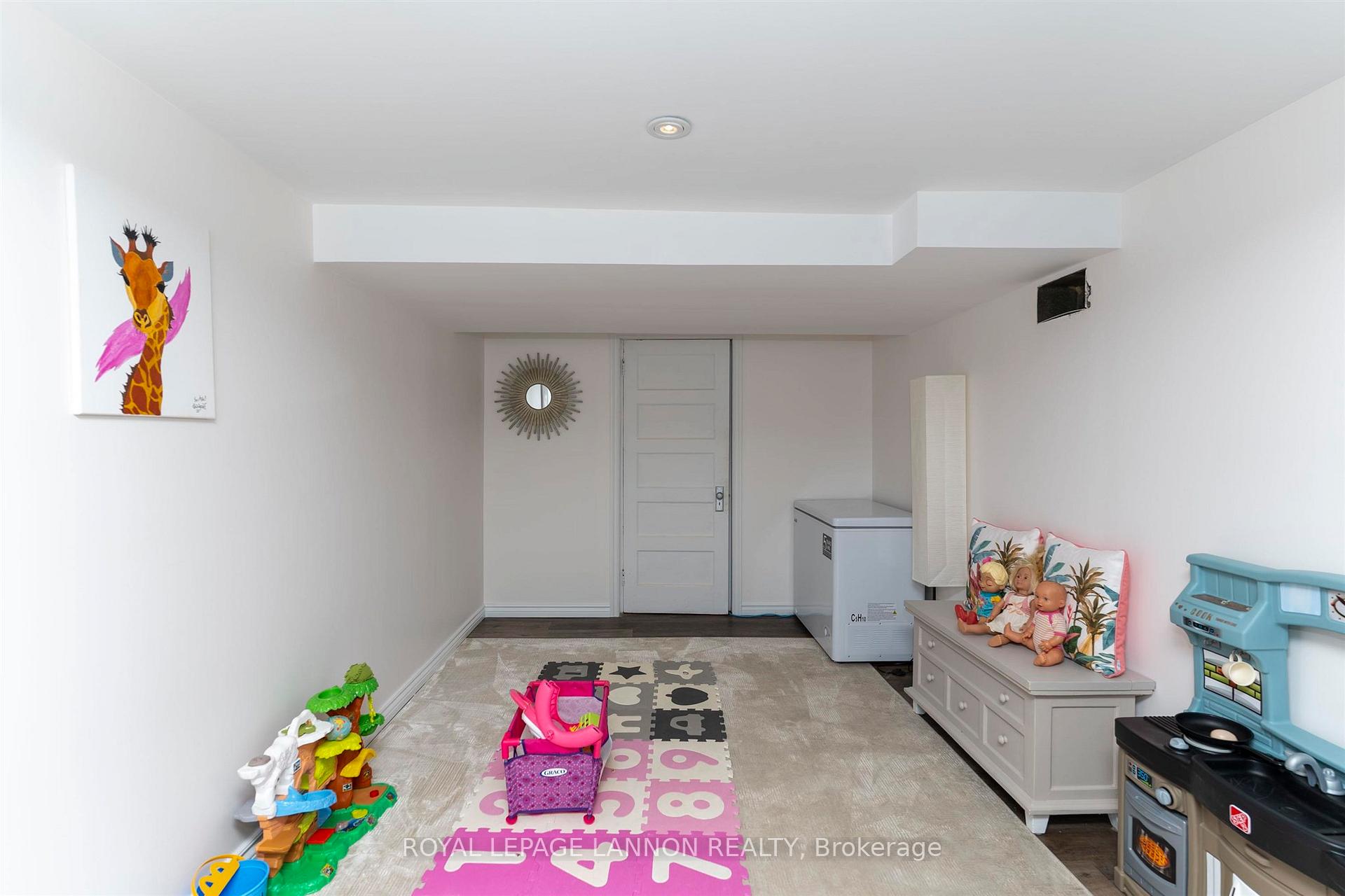 Photo 31 of 168 Hill Street S, Thunder Bay, Court / Cumberland — HOMEH