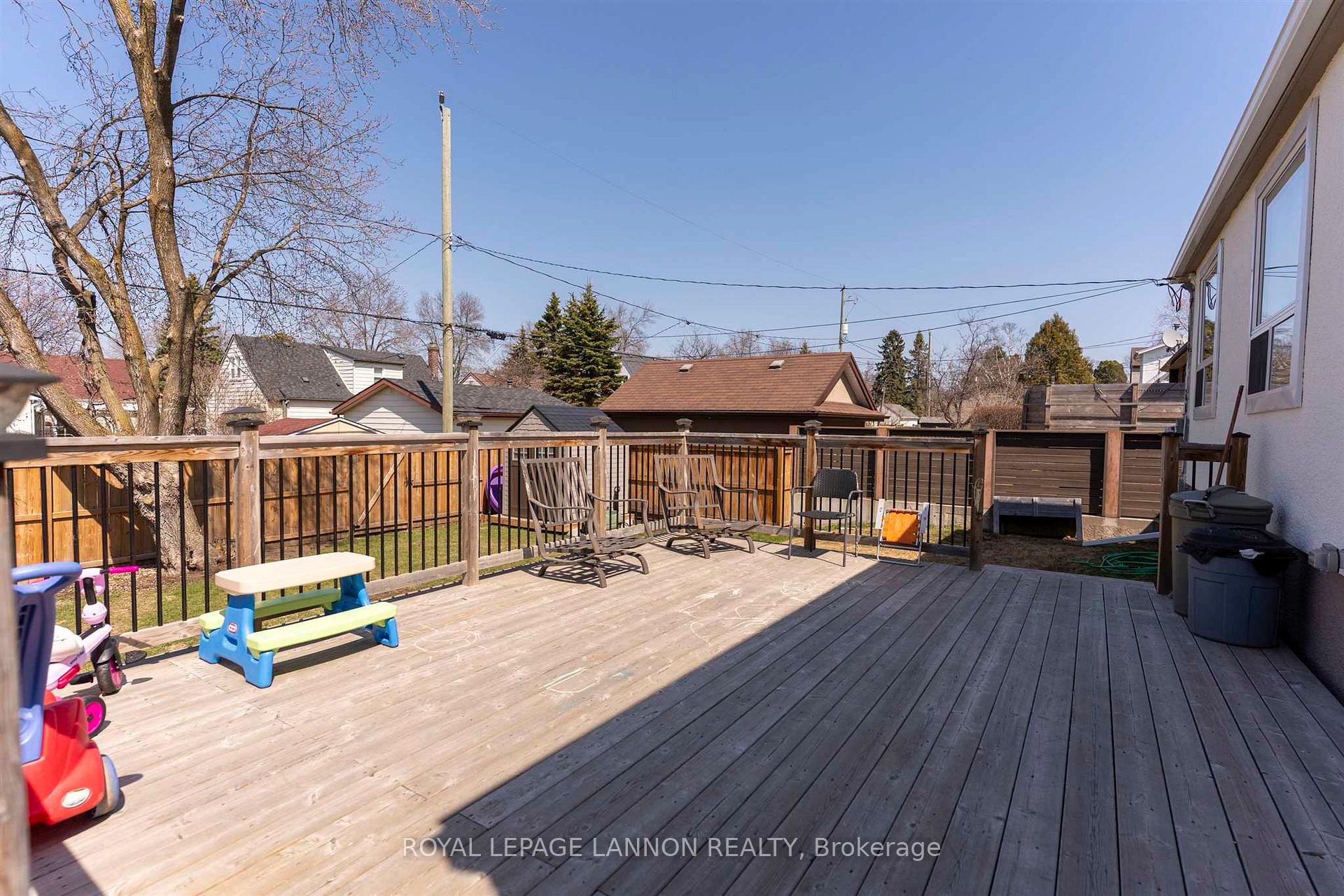 Photo 37 of 168 Hill Street S, Thunder Bay, Court / Cumberland — HOMEH