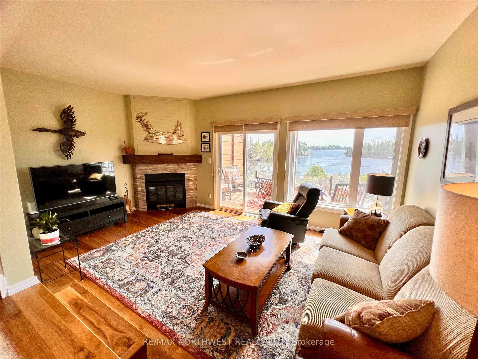 Photo 12 of Unit 4, 35 Nash Street, Kenora, Norman — HOMEH