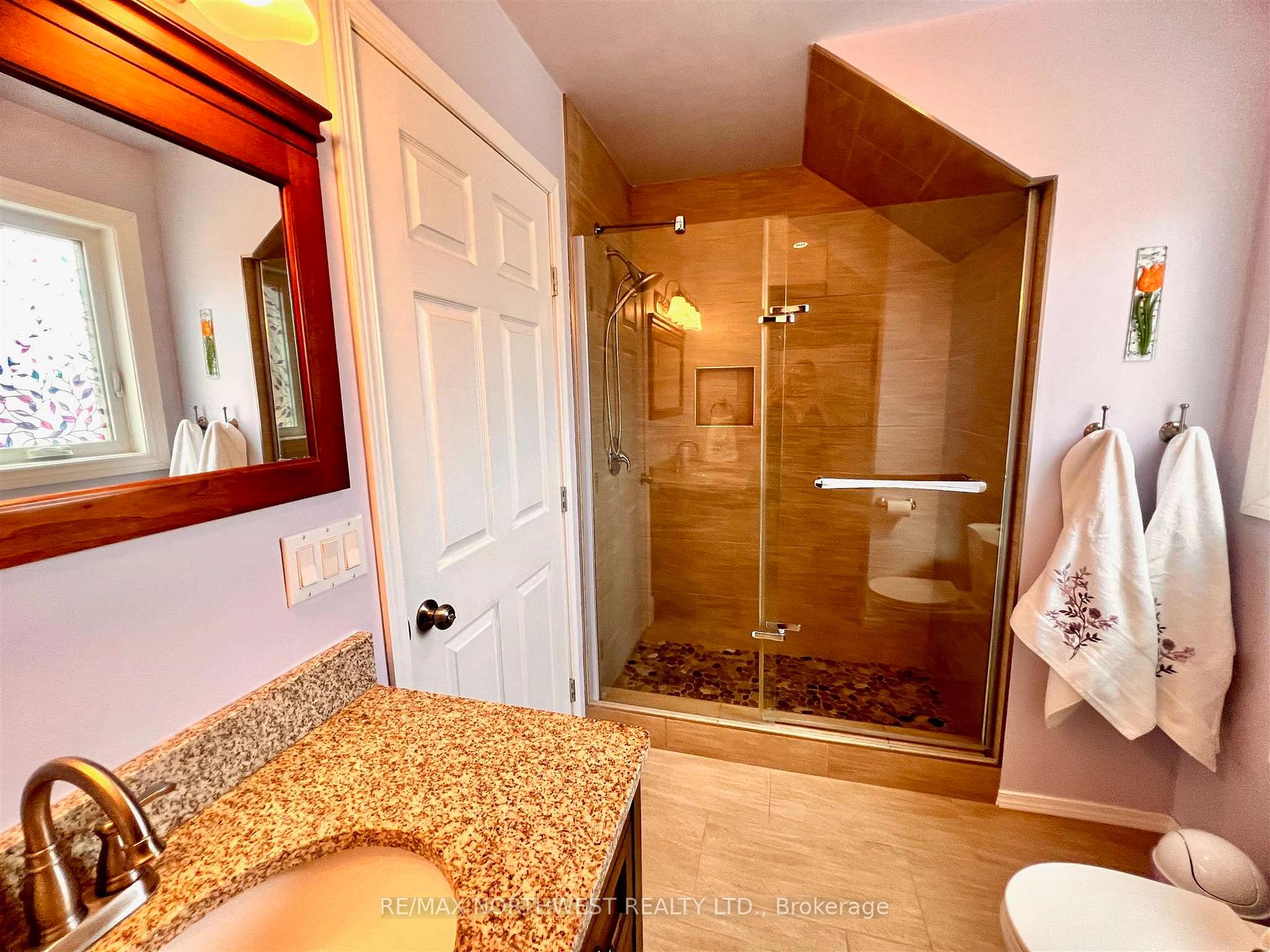Photo 22 of Unit 4, 35 Nash Street, Kenora, Norman — HOMEH