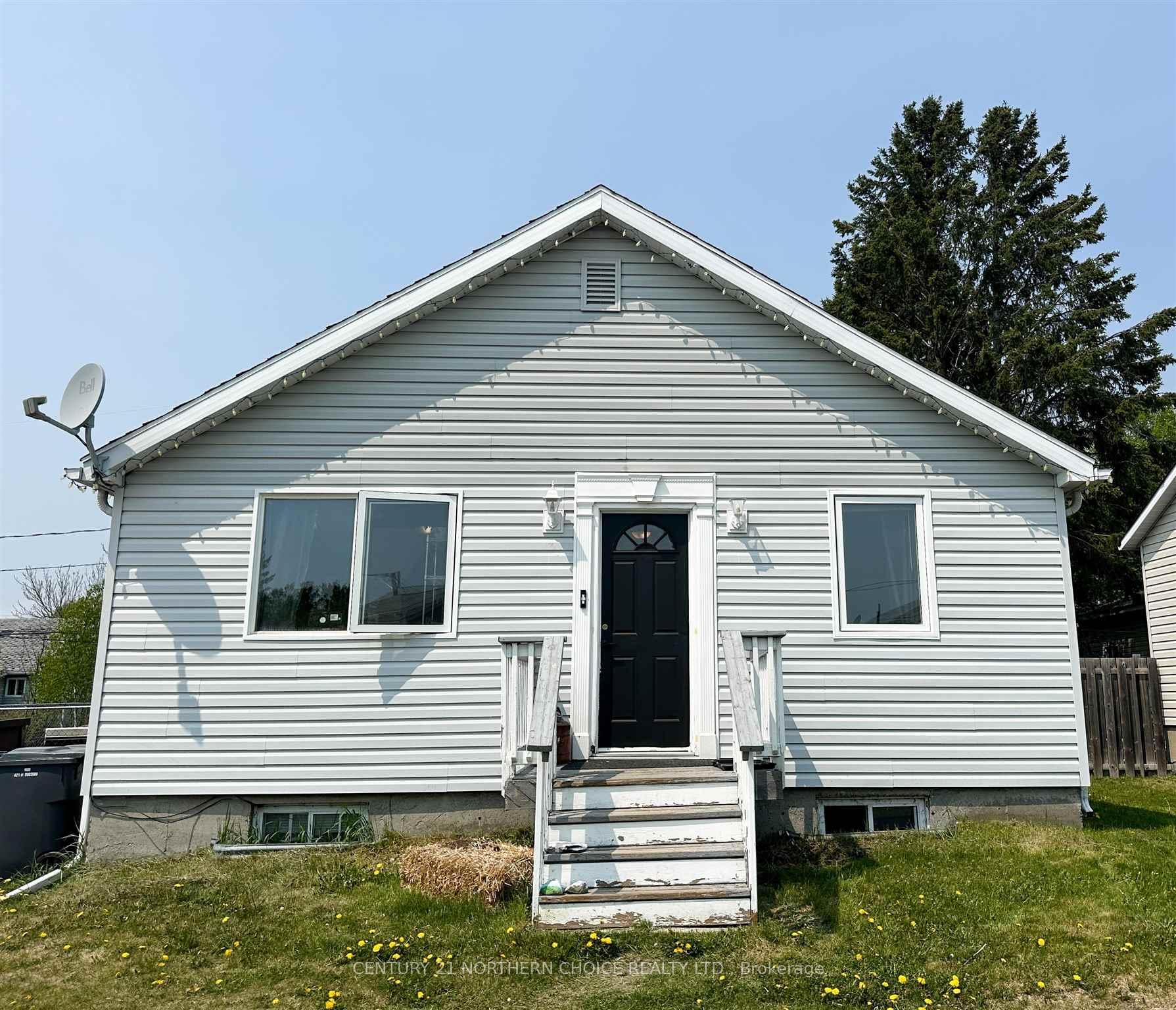 Front of 79 Dickenson Road