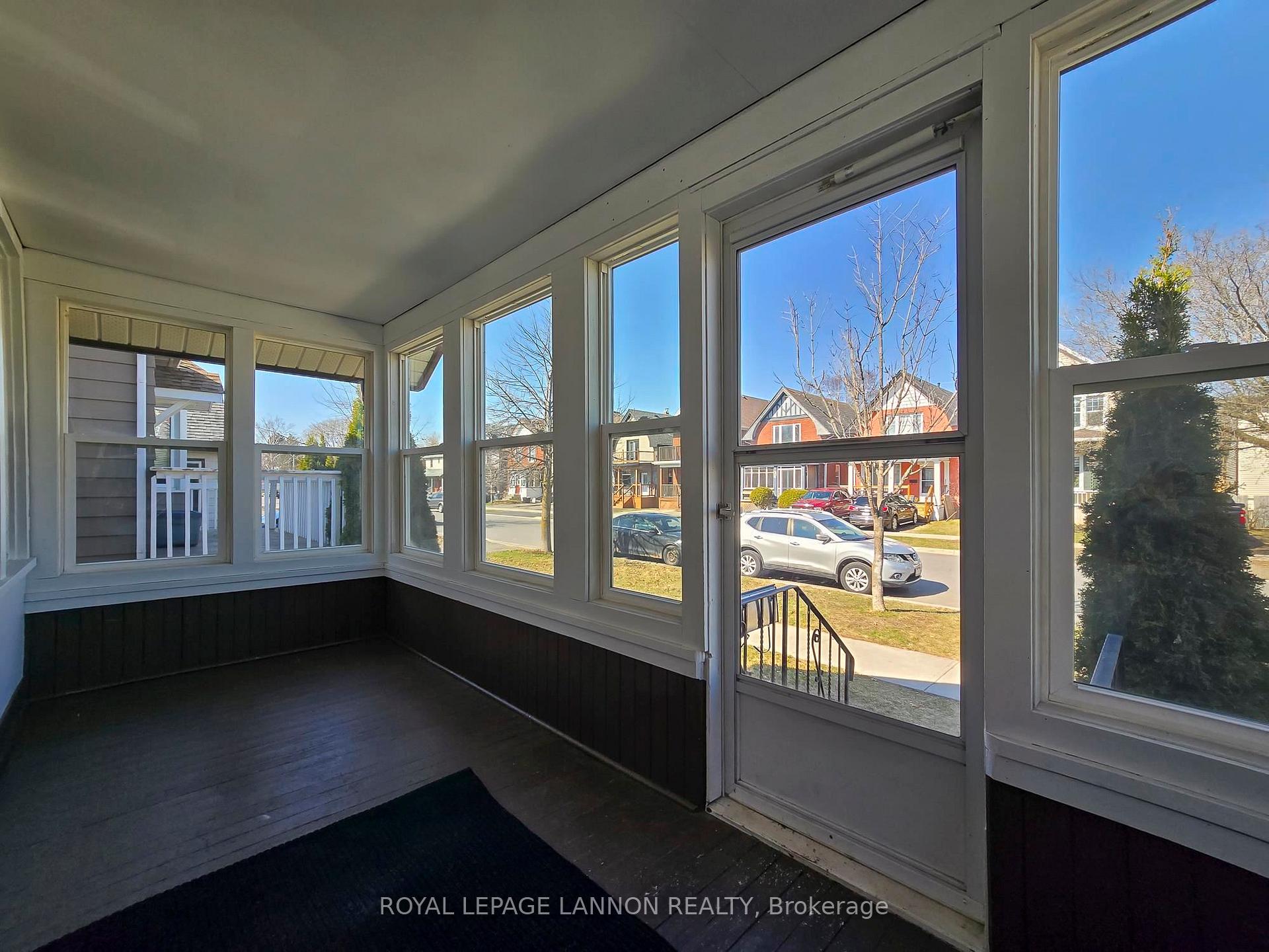 Photo 3 of 348 Archibald Street N, Thunder Bay, McKeller Park — HOMEH