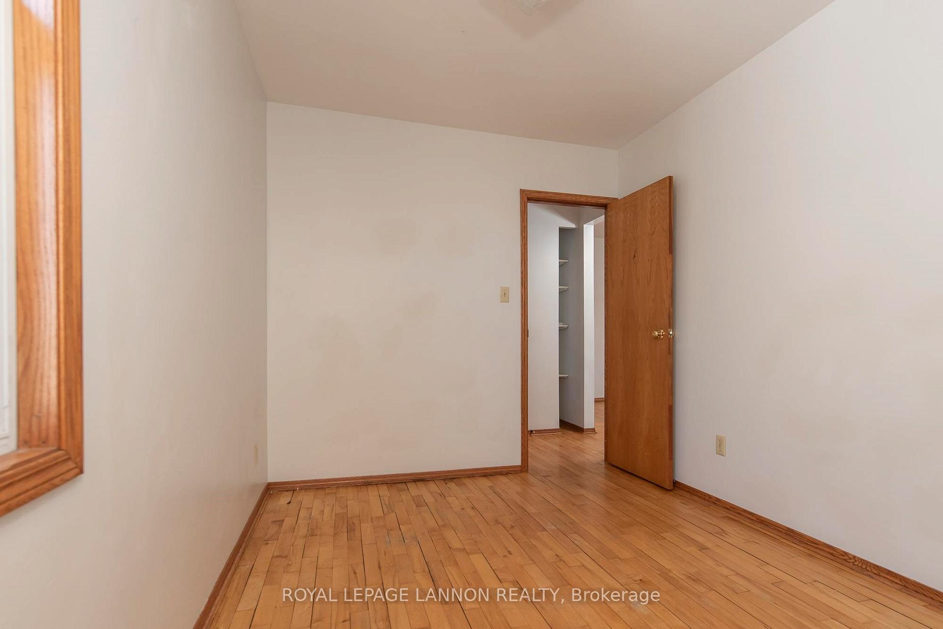 Photo 12 of 348 Archibald Street N, Thunder Bay, McKeller Park — HOMEH