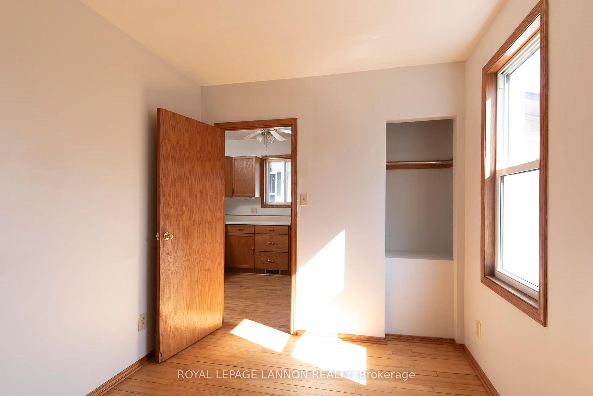 Photo 24 of 348 Archibald Street N, Thunder Bay, McKeller Park — HOMEH