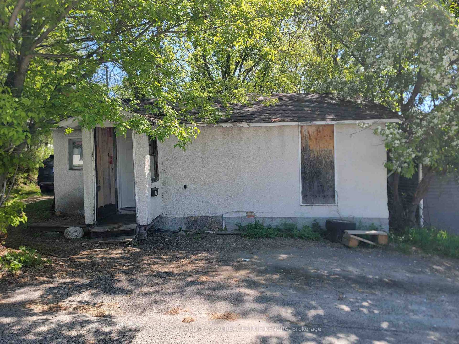 Photo 10 of 108 Rupert Road, Kenora, Ride Out — HOMEH